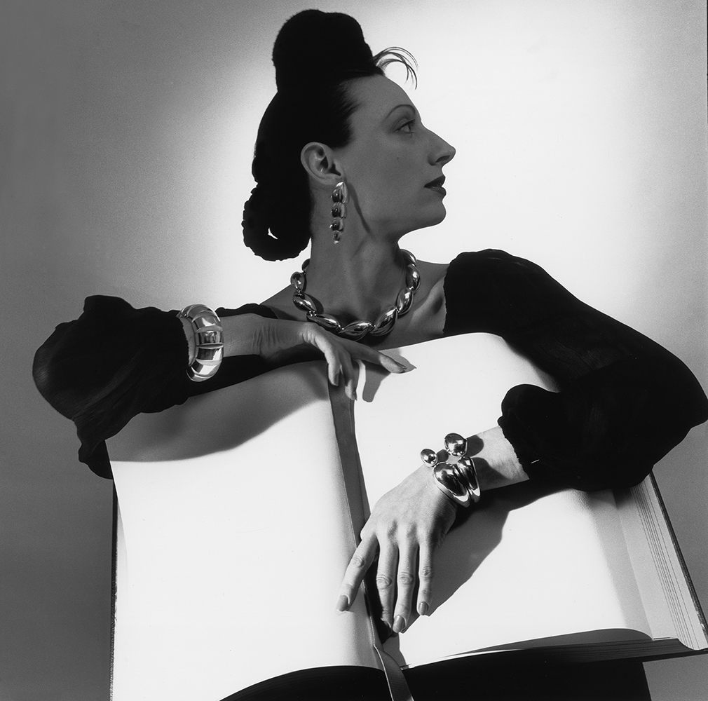1987-–-HORST-P.-HORST​-for-Pomellato