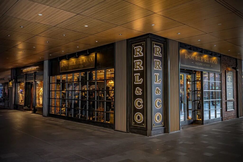 2022年6月2日，正式开出的成都太古里Double RL精品店和Ralph’s Bar。