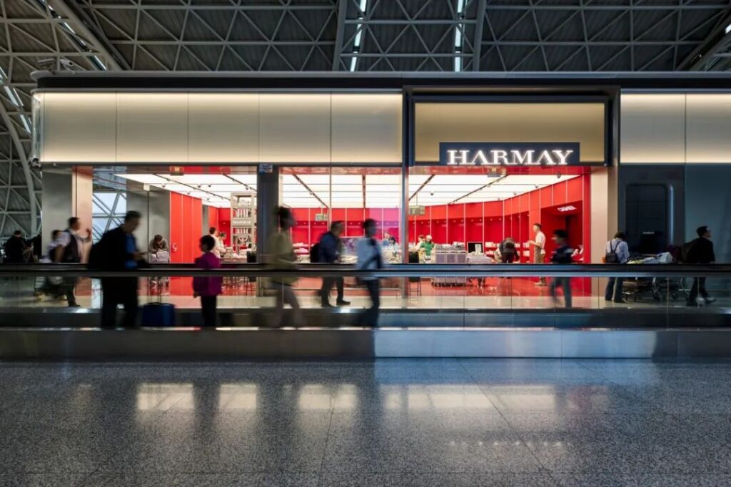 HARMAY話梅成都双流机场T2店启幕：第26家门店，也是“复古航班”的第三站