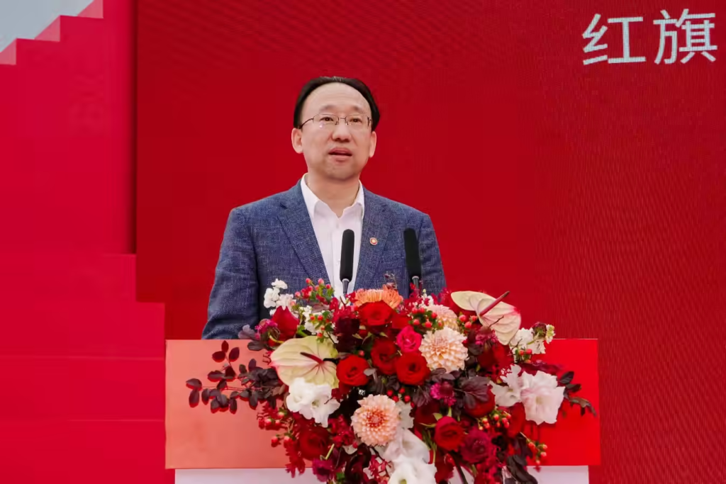 中国第一汽车集团有限公司总经理助理兼红旗品牌运营委员会副总裁门欣发表致辞