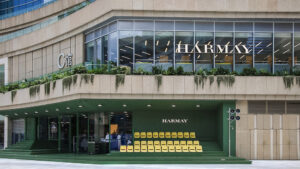 HARMAY話梅成都万象城店正式亮相：以「話梅学校」概念深入西南商业综合体
