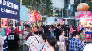 龙门阵精酿啤酒节燃动成都in99：以一场“摆龙门阵”的微醺，重构城南夏夜生活方式