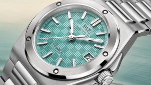 IWC工程师系列“晴水绿”腕表：当尊达的硬朗线条，遇见夏日的清透水色