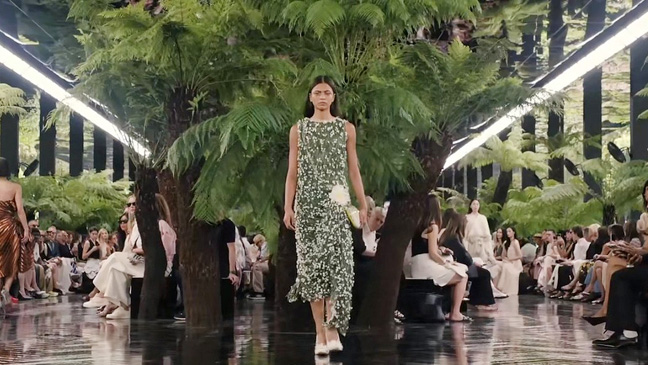 Dior 2026-2027秋冬高订秀 | 罗丹美术馆里的工艺共和